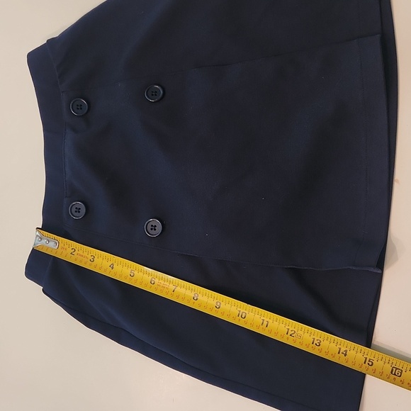 Lands' End Navy Blue Skirt With Shorts Underneath Size 12 - Picture 6 of 7